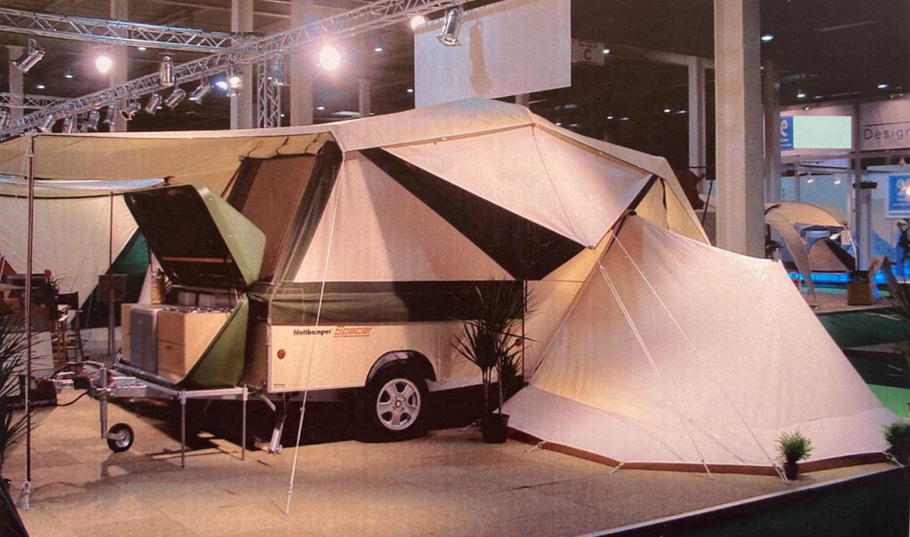 Holtkamper met Adventure Tent